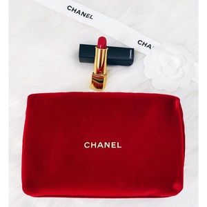 NEW Chanel Beauty Pouch and Rouge Allure Lipstick
